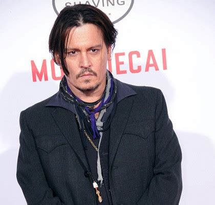 Johnny Depp Jadi Bintang Iklan Parfum Christian Dior 